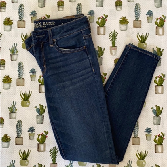 American Eagle Jeans - Picture 2 of 4
